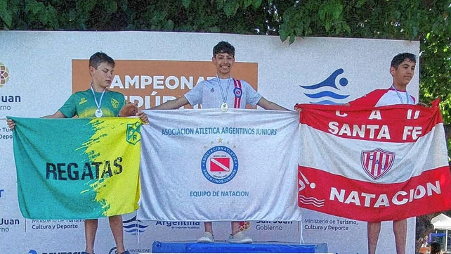 Nadadores de Uni&oacute;n, Regatas de Santa Fe y Libertad de San Jer&oacute;nimo Norte estuvieron presentes en San Juan.