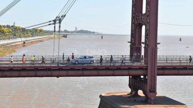 Corte de los pescadores en contra de la veda.