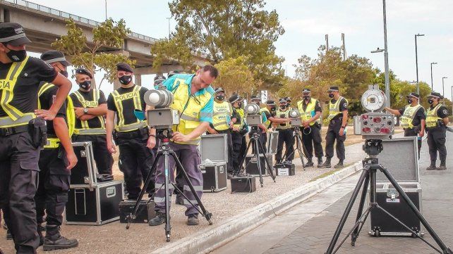La capacitación contó con la presencia de 50 agentes de Policía Vial destinados a maniobrar los dispositivos de fiscalización electrónica.