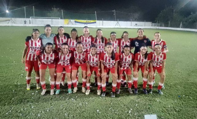 El equipo femenino rojiblanco ya había cosechado el Apertura y la copa Túnel Subfluvial.