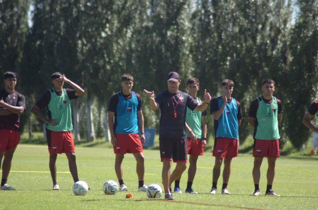 Ezequiel Medrán ya conoce la zona que tendrá Colón en la Primera Nacional.