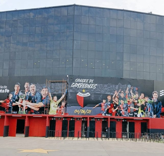 Así se ve el ingreso al Brigadier López de Colón.