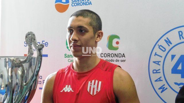 El talentoso nadador de Unión de Santa Fe, cuenta con 21 años, es oriundo de La Matanza, pero está radicado en la capital provincial.