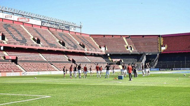 Marcelo Saralegui pidi&oacute; que Col&oacute;n realice la &uacute;ltima pr&aacute;ctica en el Brigadier L&oacute;pez antes de recibir a Patronato.