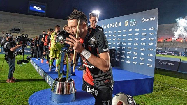 En las &uacute;ltimas horas habr&iacute;a sido ofrecido a River el defensor Facundo Garc&eacute;s. Foto: prensa Col&oacute;n.