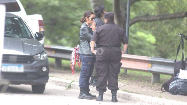 Familiares de Jeremías Monzón en el lugar del hallazgo del cuerpo