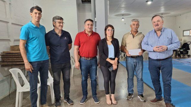 Presentación del piso encastrable para taekwondo