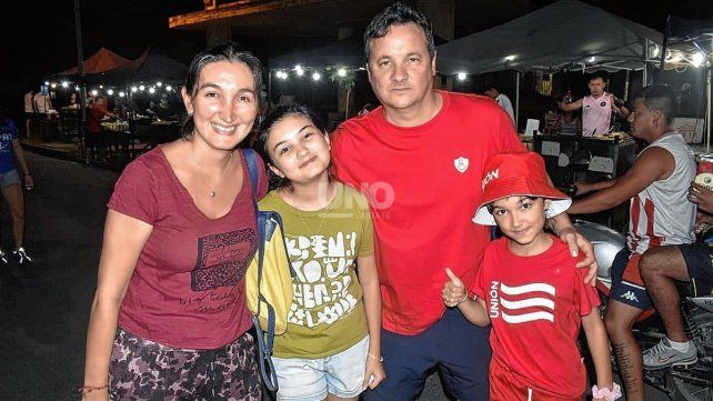 Los hinchas de Uni&oacute;n le pusieron clima a la previa del partido ante Platense.