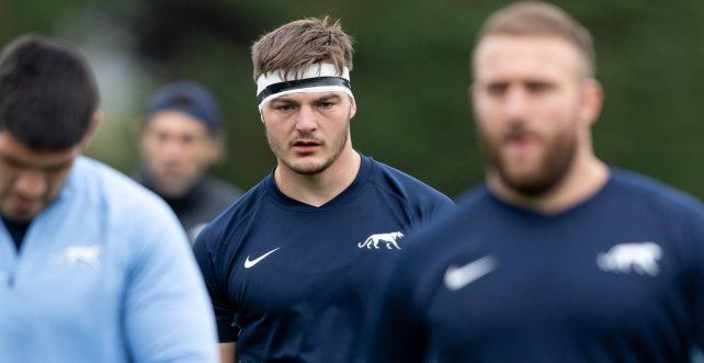 Otro jugador formado en el rugby santafesino, el segunda línea rafaelino Pedro Rubiolo, fue elegido por Felipe Contepomi.