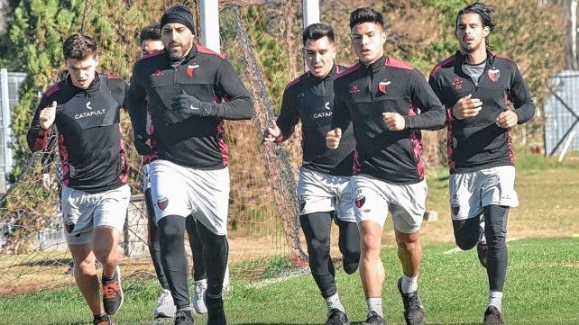Colón sigue adelante con su preparación para el duelo ante Lanús por Copa Argentina.