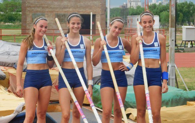  Aldana Garibaldi, Paula Gómez Iriondo, Josefina Brunet y Luciana Gómez Iriondo integraron el equipo nacional.