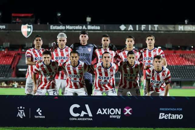 Leo Madelón metió mano en todas las líneas, pero no tuvo el resultado esperado y podría volver a las fuentes en Unión. Leo Madelón metió mano en todas las líneas, pero no tuvo el resultado esperado y podría volver a las fuentes en Unión.