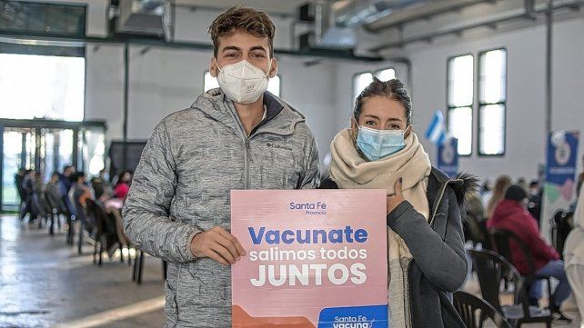 El sitio web www.santafe.gob.ar/santafevacunacovid/ sigue recibiendo inscripciones para inocularse.