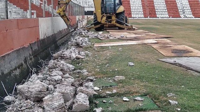 El estadio 15 de Abril de Unión lucirá renovado cuando la gente acuda a presenciar los partidos oficiales en 2023.