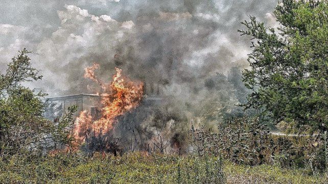 El incendio sobre la ruta Nº168