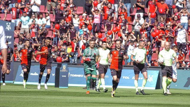 Colón tiene 16 goles a favor y 20 en contra en esta Liga Profesional. La diferencia es de -4. UNO Santa Fe | José Busiemi