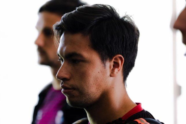 Col&oacute;n aceler&oacute; para renovar el contrato de Ignacio Lago.