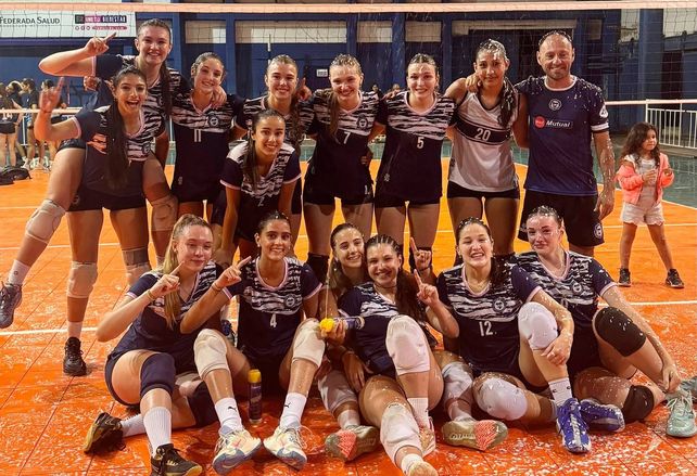 Las chicas Sub 18 de Gimnasia y Esgrima lograron consagrarse campeonas.