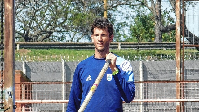 El santafesino Germ&aacute;n Chiaraviglio competir&aacute; el pr&oacute;ximo viernes 15 en la prueba de salto con garrocha.