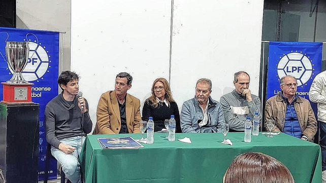 La presentaci&oacute;n se desarroll&oacute; en la sala Mayo con la presencia de jugadoras, autoridades e invitados especiales.
