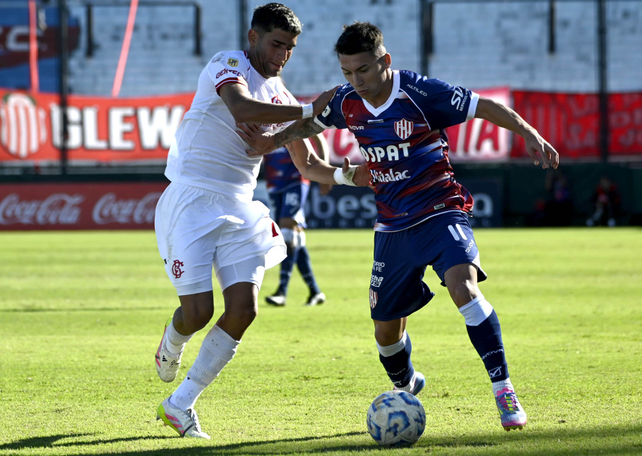 Uni&oacute;n recibir&aacute; a Barracas Central el s&aacute;bado 8 de noviembre, a las 21.30.