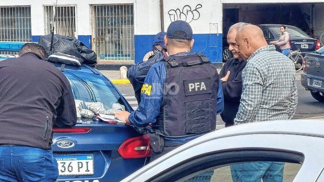 Fue detenido, le retuvieron el vehículo y le incautaron dosis de marihuana y cocaína