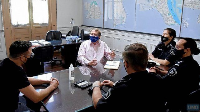 La reunión se llevó a cabo en la delegación rosarina del Ministerio de Seguridad