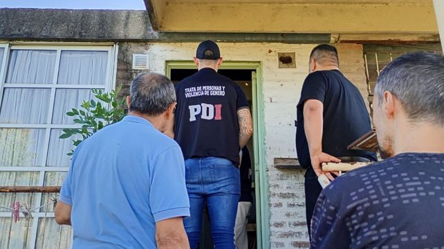 La Policía de Investigaciones (PDI) de Santa Fe detuvo a un hombre identificado como D. S. O., señalado como presunto responsable La Policía de Investigaciones (PDI) de Santa Fe detuvo a un hombre identificado como D. S. O., señalado como presunto responsable