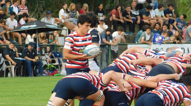 Strada juega en Santa Fe Rugby, y actualmente trabaja en la academia Litoral que funciona en la ciudad de Rosario. &nbsp;