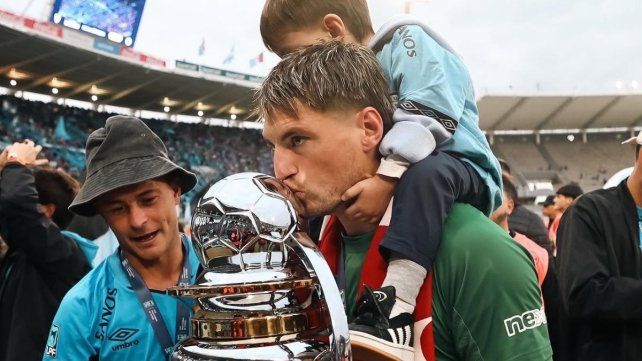 Unión se planta en que Belgrano pague el dinero de la cláusula por Cardozo. Unión se planta en que Belgrano pague el dinero de la cláusula por Cardozo.