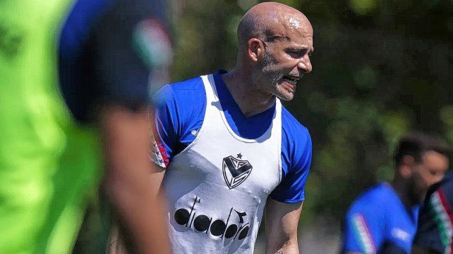 Ra&uacute;l Pacha Cardozo critic&oacute; a Sebasti&aacute;n M&eacute;ndez por la forma que dej&oacute; Uni&oacute;n para llegar a V&eacute;lez.