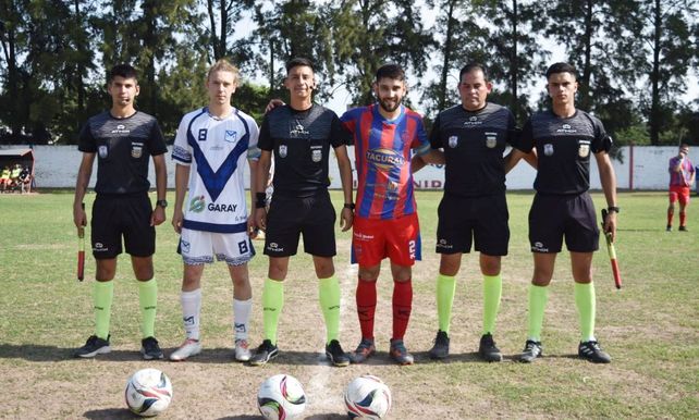 El clásico de Recreo se disputó en el estadio Jardín y contó con el arbitraje de Nicolás Mottier.