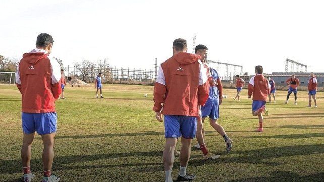 Unión sigue su preparación de cara al regreso de la Liga Profesional, con días intensos en Funes.