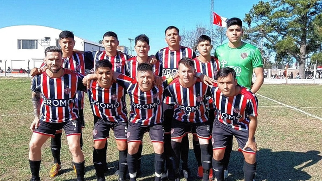 En otro de los adelantos de la novena fecha, el viernes 13, Juventud Unida de Candioti jugar&aacute; frente a La Perla del Oeste.
