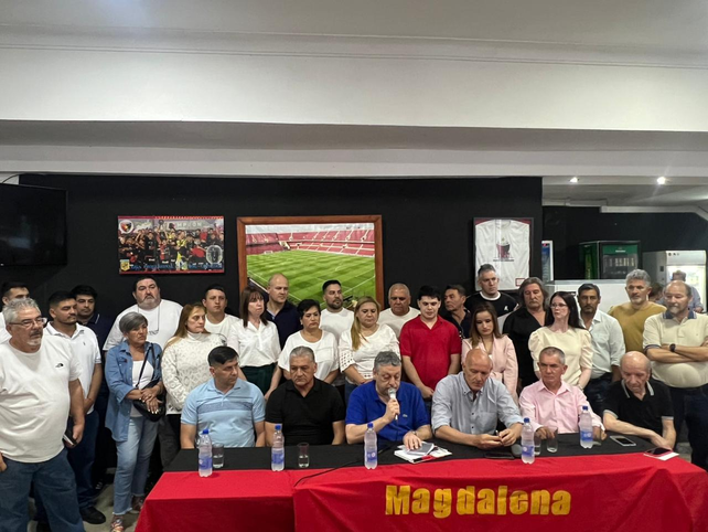 Ricardo Magdalena presentó su lista para las elecciones en Colón.