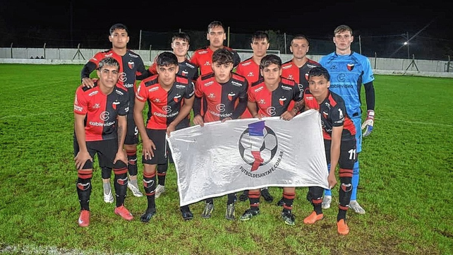 Col&oacute;n de Santa Fe fue claramente superado por el Tibur&oacute;n del parque Belgrano.