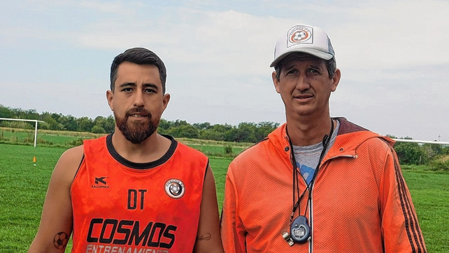 Juan Manuel Gonz&aacute;lez y Leandro Birollo son los directores t&eacute;cnicos de Cosmos para la presente temporada.