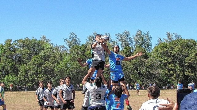 Santa Fe derrot&oacute; a Sur y a Misiones, empat&oacute; con Sur, y fue vencido por Oeste de Buenos Aires en el campeonato organizado por la UAR.