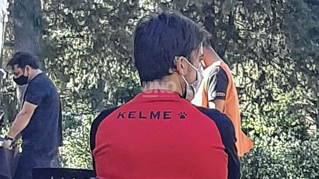 La foto que public&oacute; UNO Santa Fe donde Christian Bernardi hab&iacute;a encendido las alarmas en Col&oacute;n por un testeo para coronavirus.