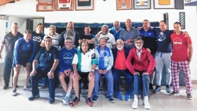 Diferentes camadas de Cuervos, pero con el mismo objetivo: seguir haciendo a grande a Universitario.