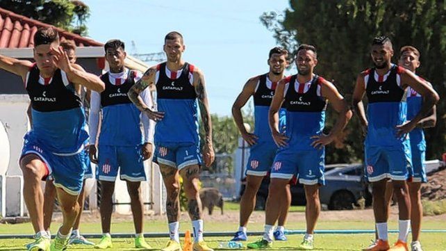 Nicolás Peñailillo estaría habilitado y podría jugar contra Lanús. En tanto, Cristian Insaurralde está a disposición. Foto: prensa Unión