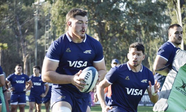  El segunda línea rafaelino Pedro Rubiolo en uno de los entrenamientos realizados en Santiago Lawn Tennis.