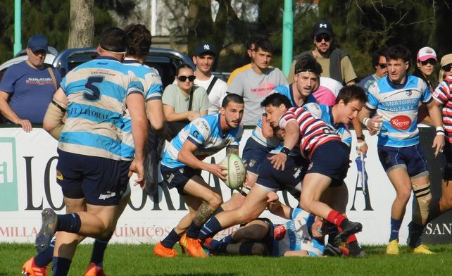 El medio scrum de CRAI, Alejandro Molinas, supo conducir con eficiencia a su equipo.