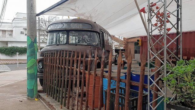 El bar esta ubicado en Mitre y Castellanos, en pleno Candioti Norte.