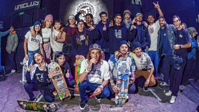 Todos los participantes invitados. Gozaron y divirtieron a los 400 presentes en el evento en Abasto.