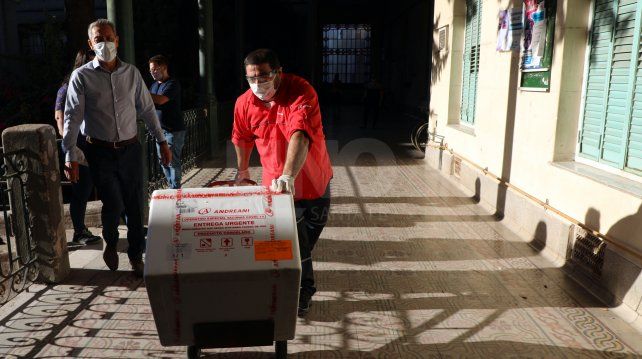 No está para nada claro cuando llegarán las nuevas tandas de vacunas a Santa Fe. 