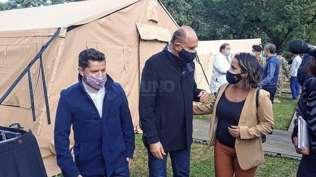 El gobernador Omar Perotti durante la recorrida