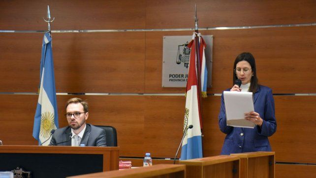 Este martes concluyó el primer juicio oral y público con jurado popular en la provincia de Santa Fe Este martes concluyó el primer juicio oral y público con jurado popular en la provincia de Santa Fe