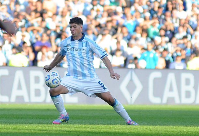 Uni&oacute;n espera detalles de c&oacute;mo cobrar de Racing el 30% que tiene del pase de Juan Nardoni.