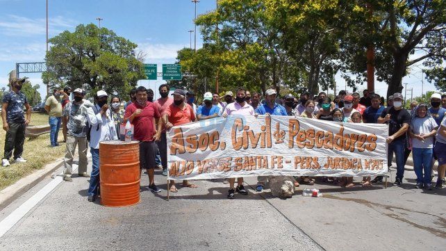 Una de las opciones es adoptar la veda de 4 días semanales adoptada por Entre Ríos